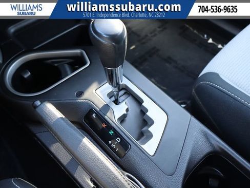 Used 2017 Toyota RAV4 XLE FWD image 31