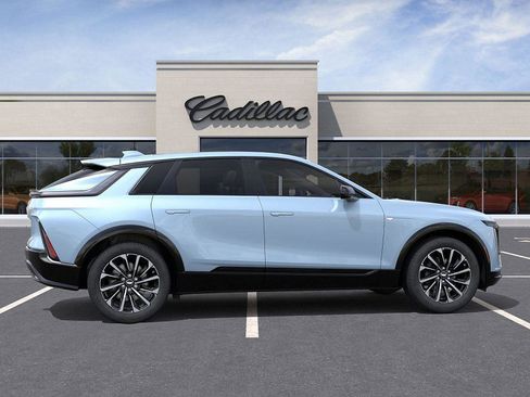 New 2026 Cadillac Lyriq Sport image 5