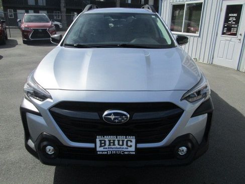 Used 2023 Subaru Outback Premium AWD/4WD image 2