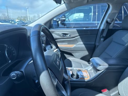 Used 2020 GMC Acadia SLE w/ Driver Convenience Package image 32