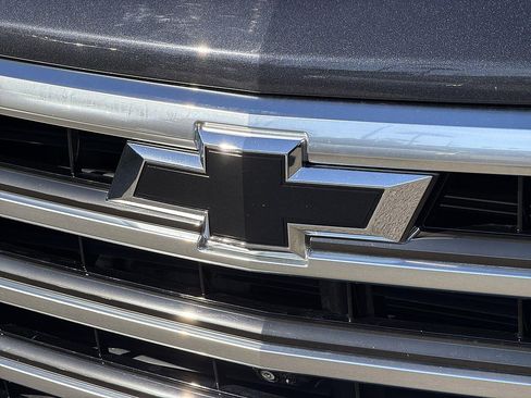 Used 2023 Chevrolet Silverado 1500 High Country w/ Technology Package AWD/4WD image 31