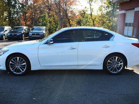 Used 2018 INFINITI Q50 Luxe image 2