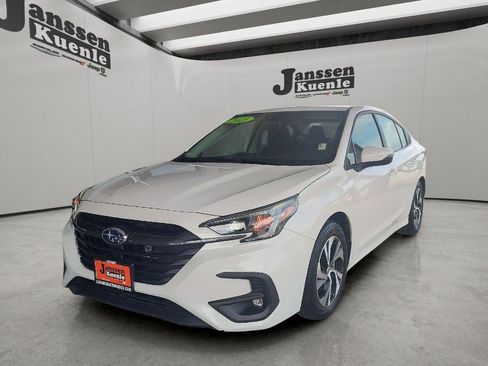 Used 2025 Subaru Legacy Premium AWD/4WD image 5