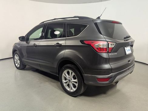 Used 2018 Ford Escape SE w/ SE Sync 3 Package AWD/4WD image 6