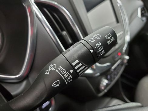 Used 2024 Chevrolet Equinox LT image 34