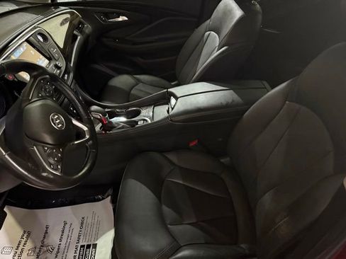 Used 2019 Buick Envision Essence FWD image 10