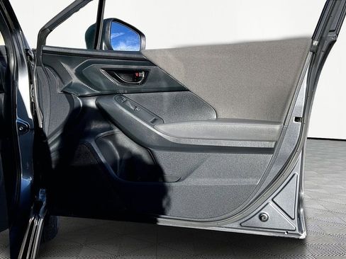 Used 2024 Subaru Crosstrek 2.0i Premium image 19