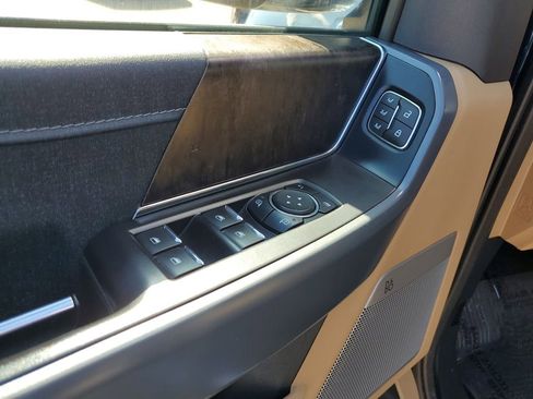 Used 2022 Ford F150 Lariat w/ Max Trailer Tow Package image 12