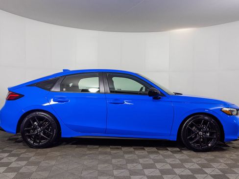 Used 2025 Honda Civic Sport image 9