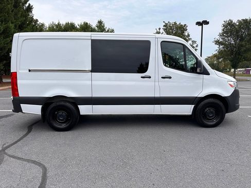 Used 2023 Mercedes-Benz Sprinter 2500 image 3