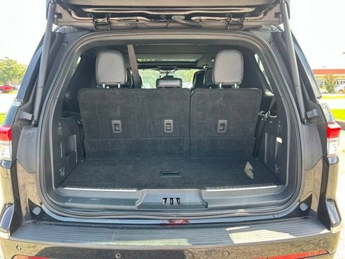 Used 2024 Lincoln Navigator Reserve AWD/4WD image 30
