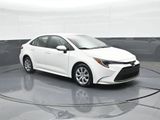 Used 2023 Toyota Corolla LE image 4
