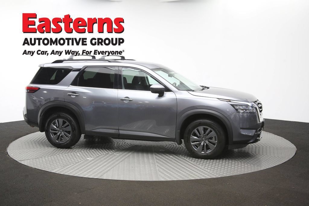 Used 2024 Nissan Pathfinder SV AWD/4WD image 48