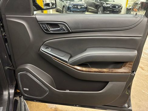 Used 2017 Chevrolet Tahoe LT image 22