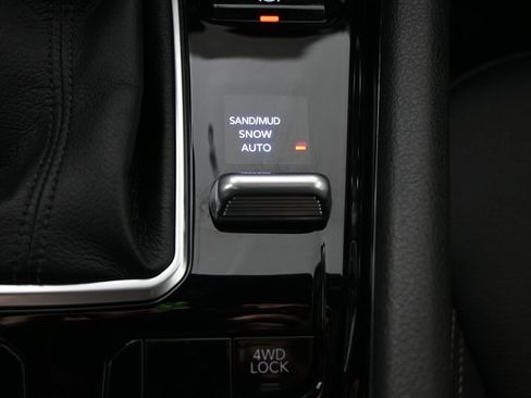 Used 2025 Jeep Compass Limited AWD/4WD image 31