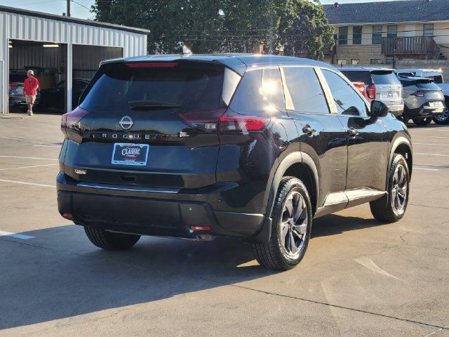 Used 2026 Nissan Rogue SV FWD image 14