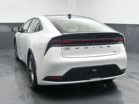 New 2026 Toyota Prius XLE image 6