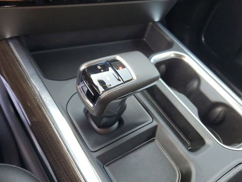 Used 2022 Chevrolet Silverado 1500 LT w/ Leather Package image 23