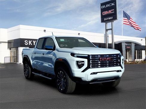 New 2026 GMC Canyon Denali image 2