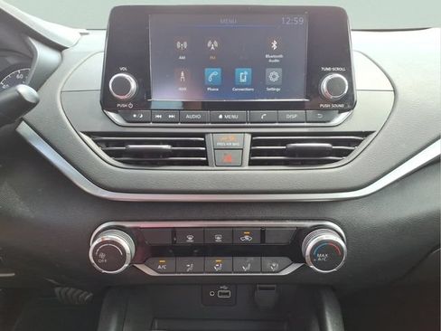 Used 2023 Nissan Altima 2.5 S FWD image 18