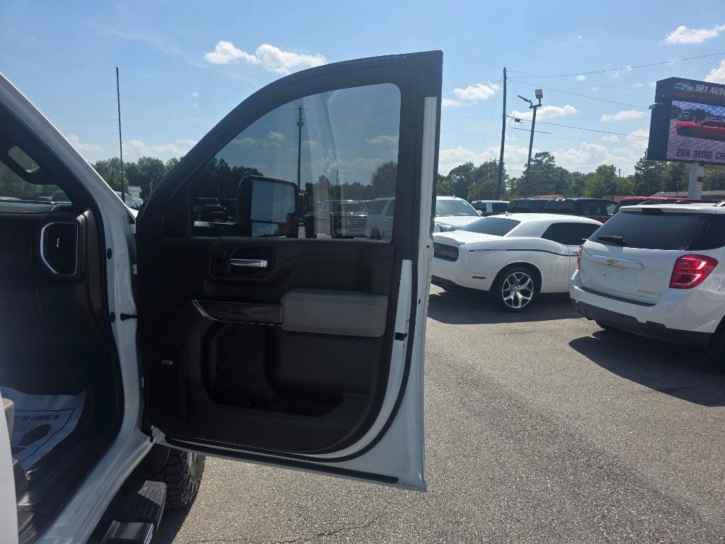 Used 2022 Chevrolet Silverado 2500 LTZ w/ LTZ Premium Package AWD/4WD image 10
