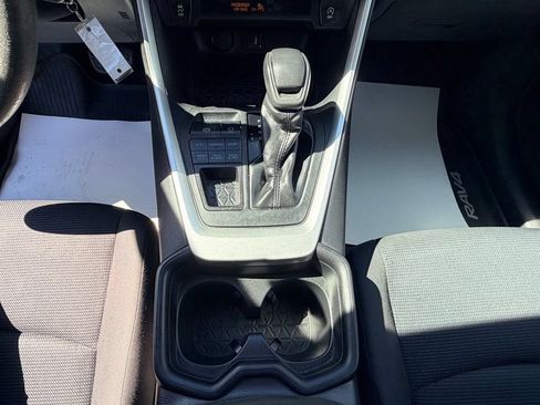 Used 2019 Toyota RAV4 LE w/ All Weather Liner Package AWD/4WD image 19