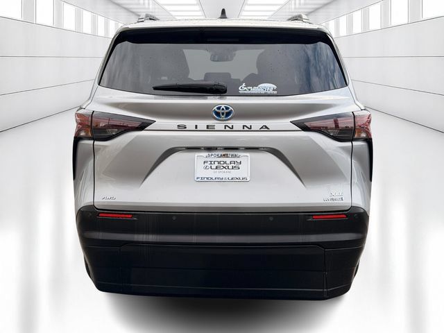 Used 2024 Toyota Sienna XLE w/ XLE Plus Package AWD/4WD image 8