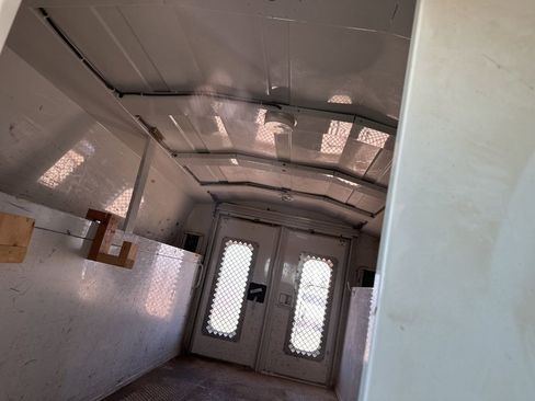 Used 2011 Chevrolet Express 3500 image 4