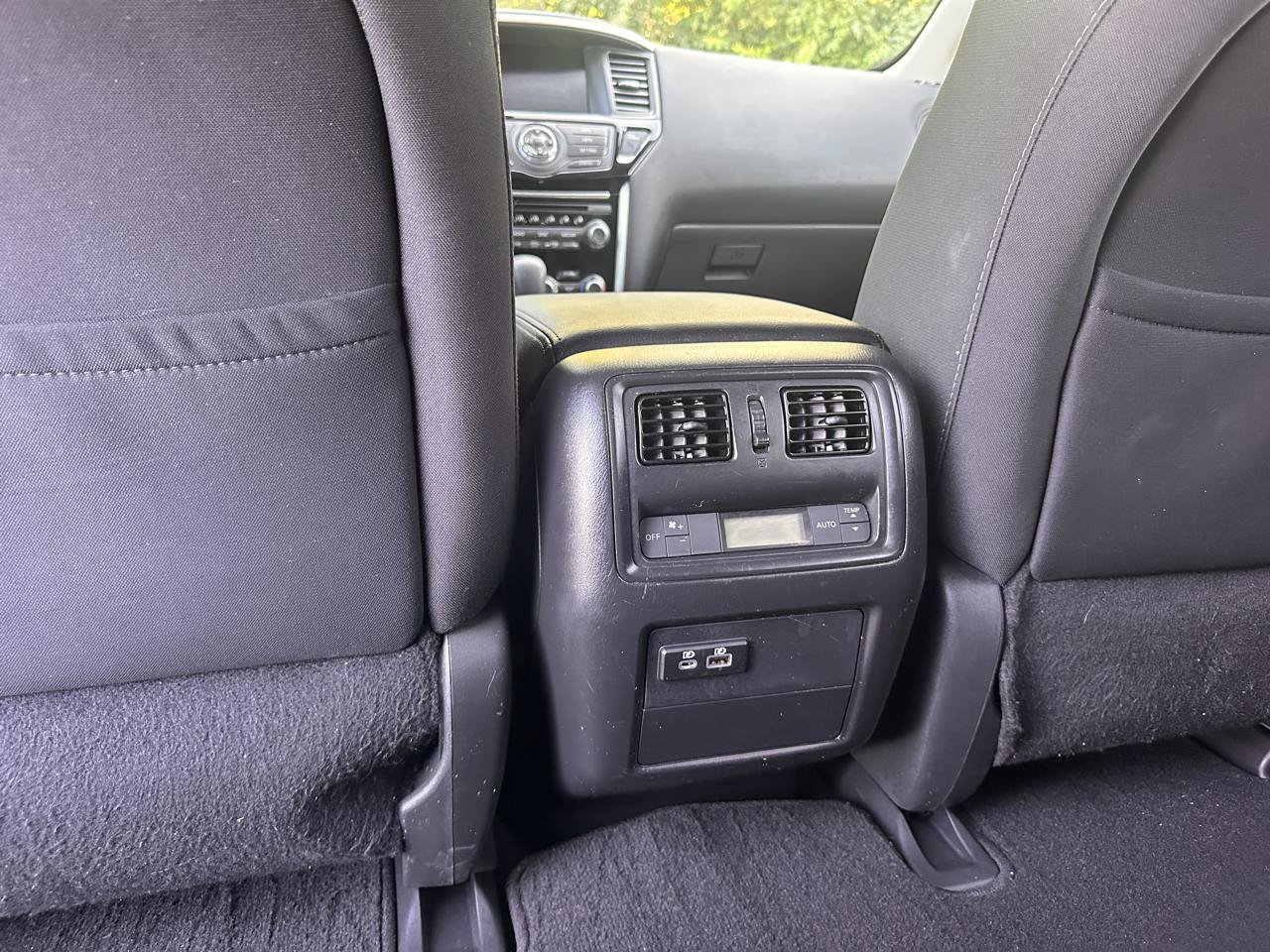 Used 2019 Nissan Pathfinder S FWD image 28