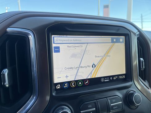 Used 2021 Chevrolet Silverado 1500 High Country w/ Technology Package image 27