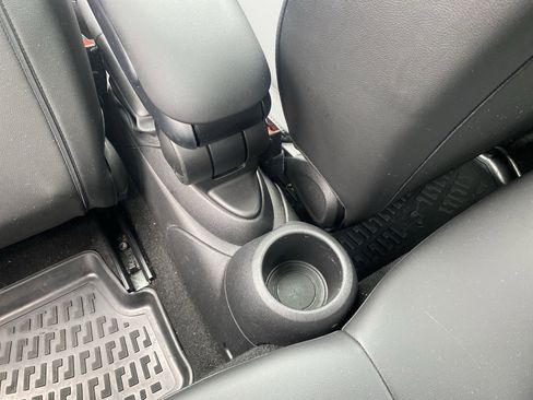 Used 2020 MINI Cooper 2-Door Hardtop FWD image 22