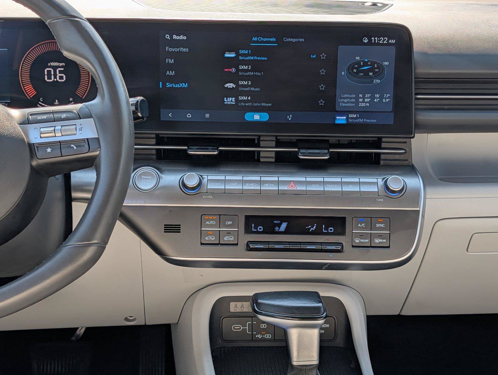 Used 2025 Hyundai Kona SEL AWD/4WD image 30