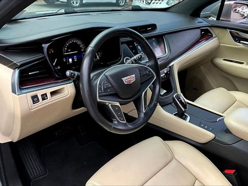 Used 2019 Cadillac XT5 Premium Luxury w/ Driver Assist Package image 16