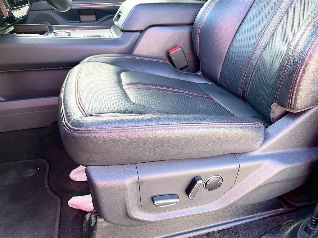 Used 2024 Ford Expedition Limited RWD image 20