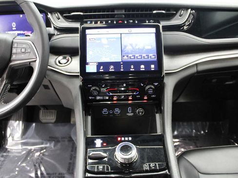Used 2023 Jeep Grand Cherokee 4WD 4xe image 25