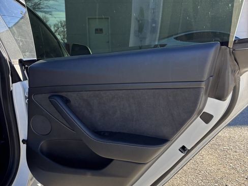 Used 2022 Tesla Model 3 Performance image 18