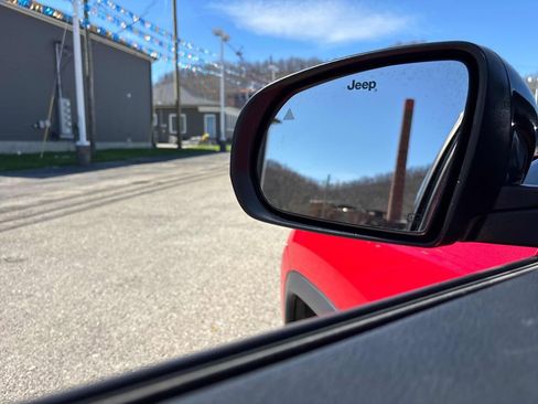 Used 2024 Jeep Compass Limited image 11