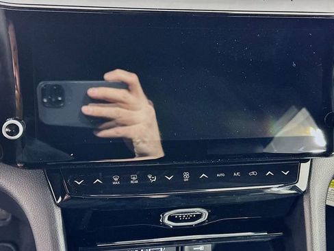 New 2026 Jeep Grand Cherokee Laredo image 10