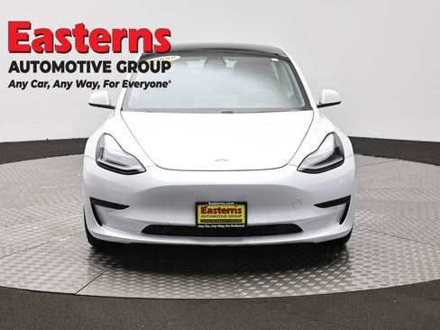 Used 2021 Tesla Model 3 Standard Range Plus image 2