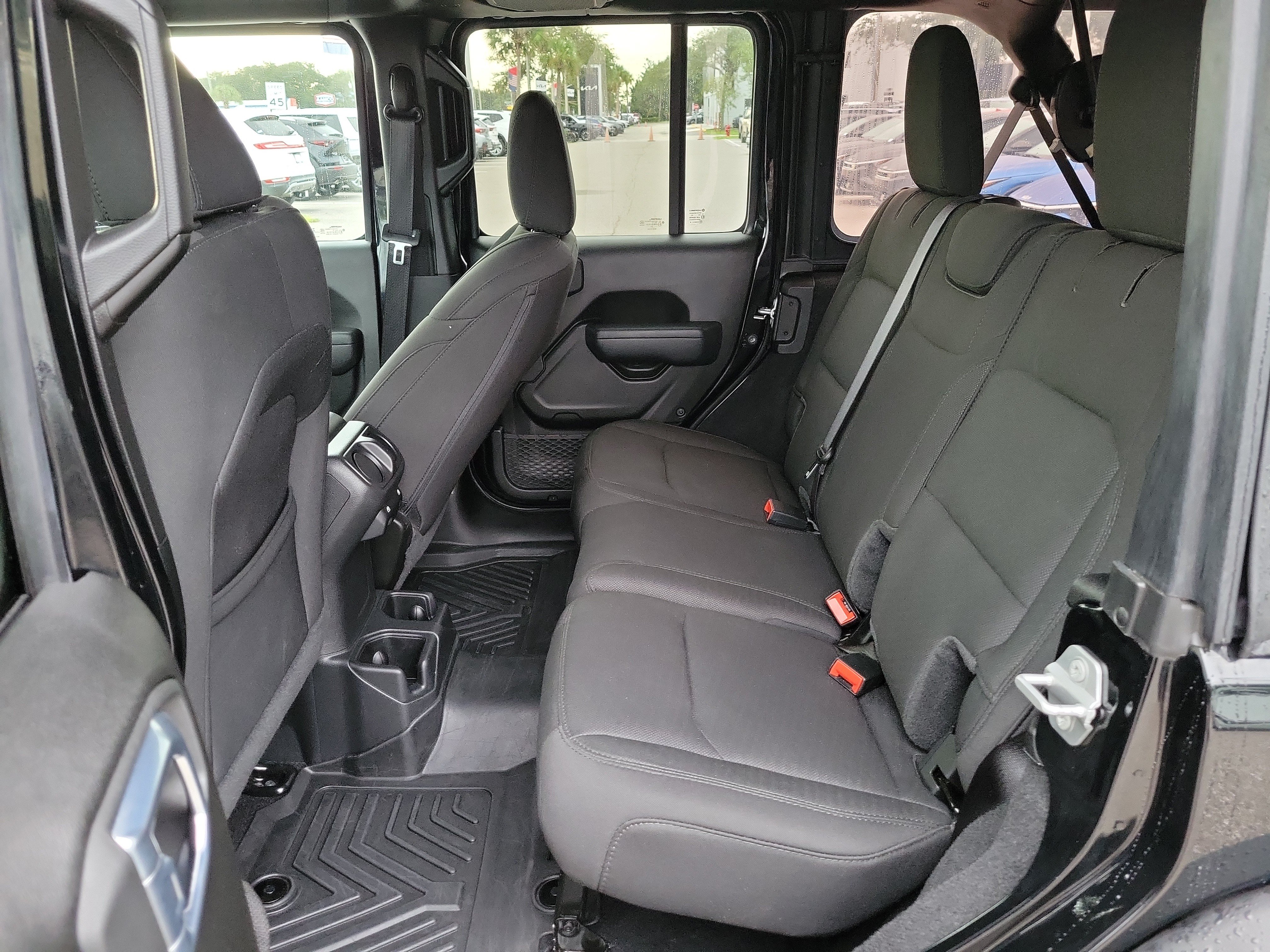 Used 2021 Jeep Wrangler Unlimited Sport AWD/4WD image 13