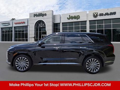 Used 2025 Hyundai Palisade Calligraphy FWD image 6