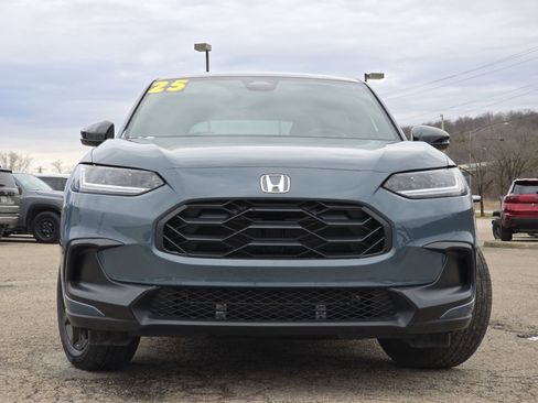 Used 2025 Honda HR-V Sport image 9
