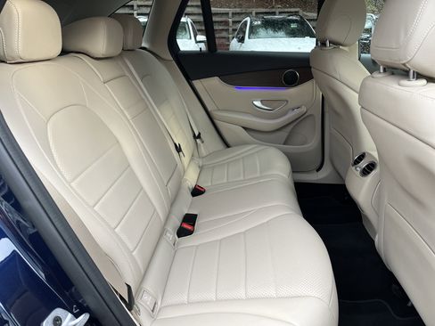Certified 2022 Mercedes-Benz GLC 300 4MATIC image 47