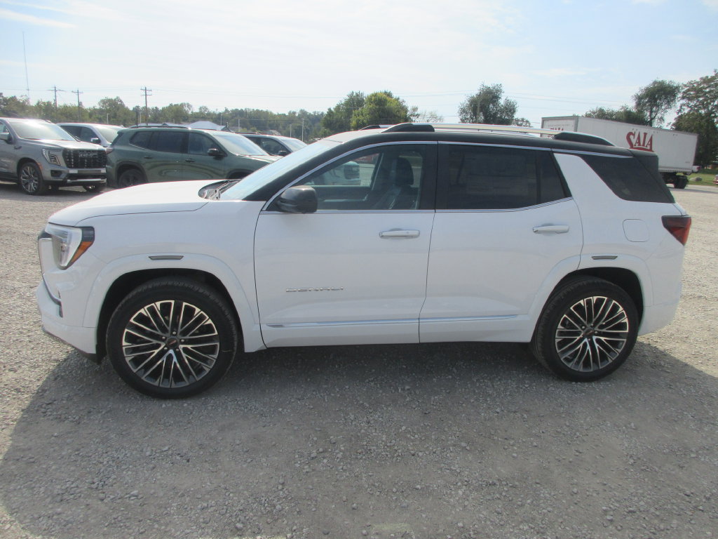 New 2027 GMC Terrain Denali w/ LPO, Black Badging Package AWD/4WD image 7