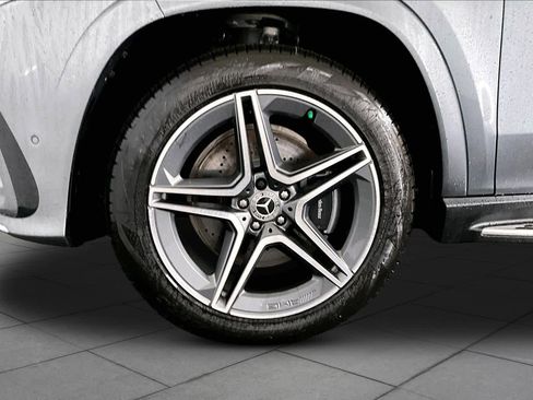 New 2026 Mercedes-Benz GLS 450 4MATIC image 18