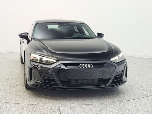 Used 2024 Audi e-tron GT Prestige image 2