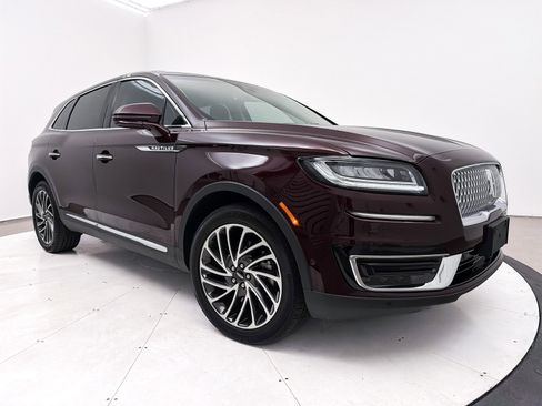 Used 2019 Lincoln Nautilus Reserve image 13