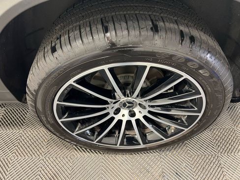 Used 2021 Mercedes-Benz GLC 300 4MATIC Coupe image 37