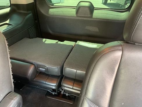 Used 2012 Chevrolet Tahoe LTZ RWD image 12