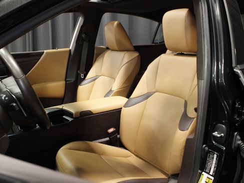 Used 2021 Lexus ES 350 w/ Premium Package FWD image 18